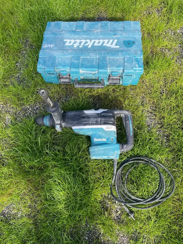 Makita HR5212C borhammer  – 32/52 mm fjellbor