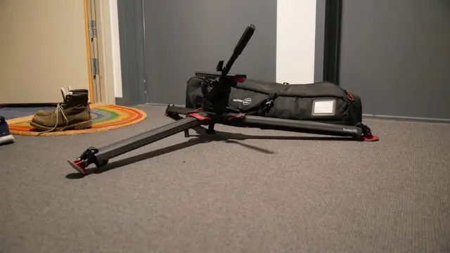 Sachtler 18 S2 Speed balance HD 100mm Flowtech til leie i Oslo (generelt)