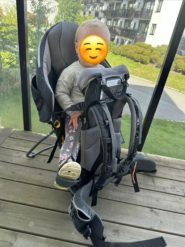 Deuter Kid Comfort III bæremeis i svart/grå farge til leie i Oslo (generelt)