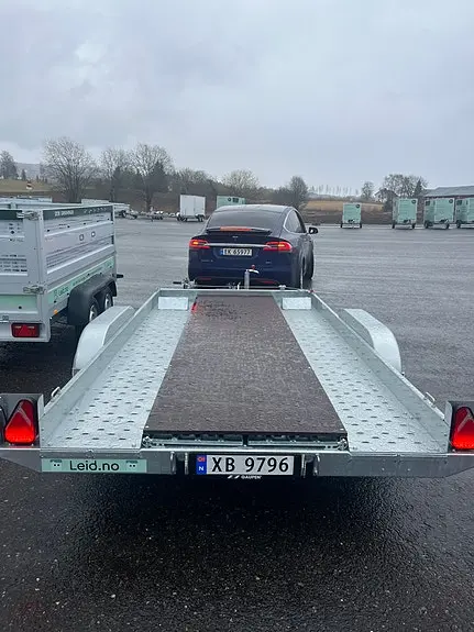 Bilhenger / Biltransporthenger. Bred, tipp, vinsj (Selvbetjening), bilde 1 av 5