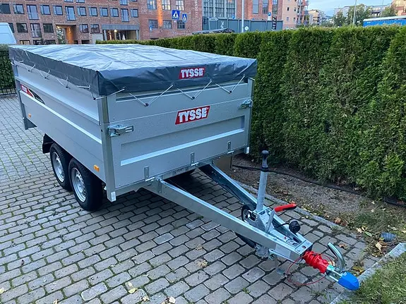 Tysse 1400 kg høy karm til leie i Grünerløkka