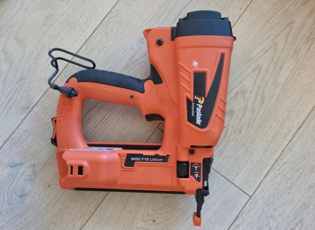 Spikerpistol Paslode M50, bilde 2 av 4
