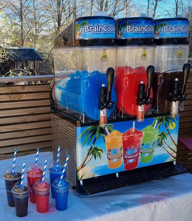 Slushmaskin til leie, perfekt til bursdag og fest (ferdige pakker tilgjengelig)