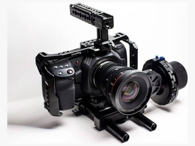 Blackmagic cinema 4k BMPCC4k kamera, 12-60mm, 500Gb Ssd og cage