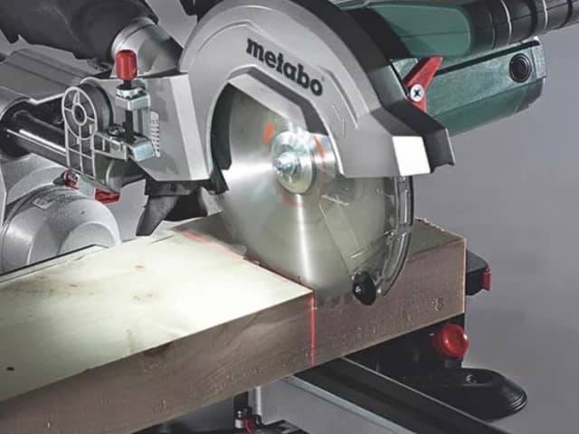 Kapp- og gjærsag - Metabo KGS 216 M