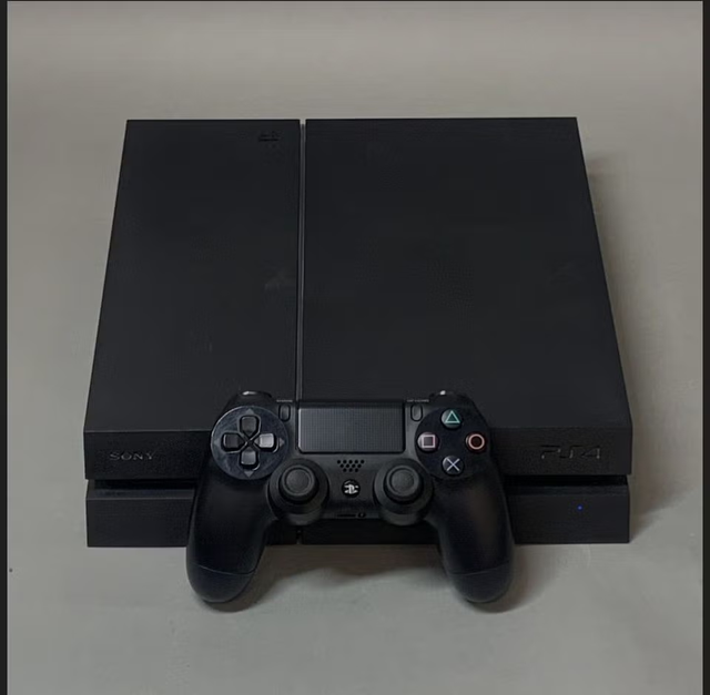 Leier ut Playstation 4 konsoll